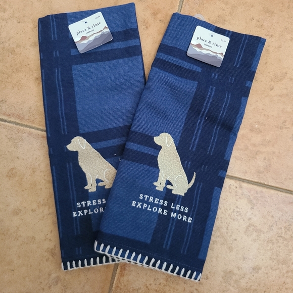 👀50% OFF - NWT‼️ ADORABLE Set of 2 Place & Time Kitchen Towels - Picture 5 of 7